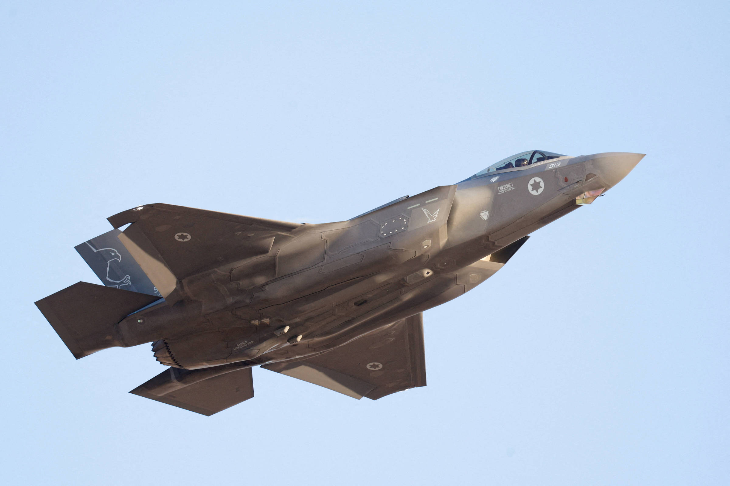 EUA aprovam venda bilionária de caças F-35 à Arábia Saudita